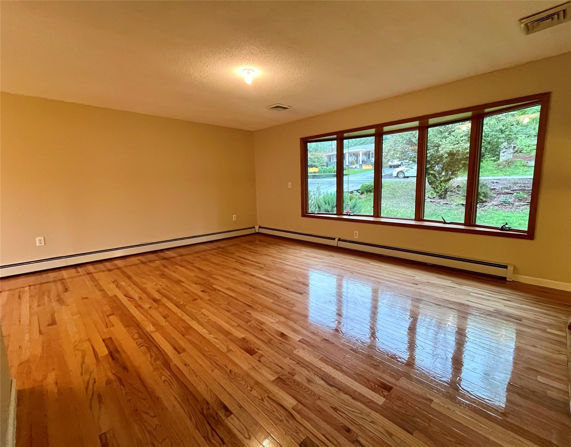Single Family Pine  Orange County, NY 10941, MLS-859002-2