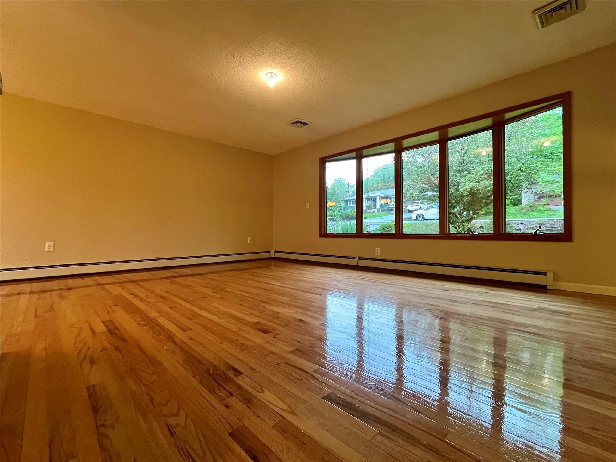 Single Family Pine  Orange County, NY 10941, MLS-859002-3