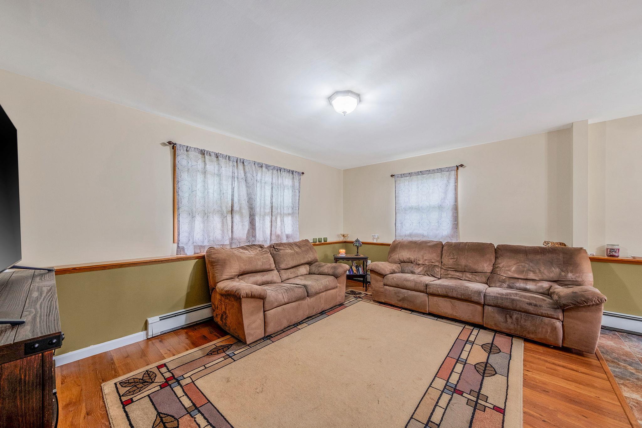 Single Family Flintlock  Suffolk County, NY 11784, MLS-859003-11
