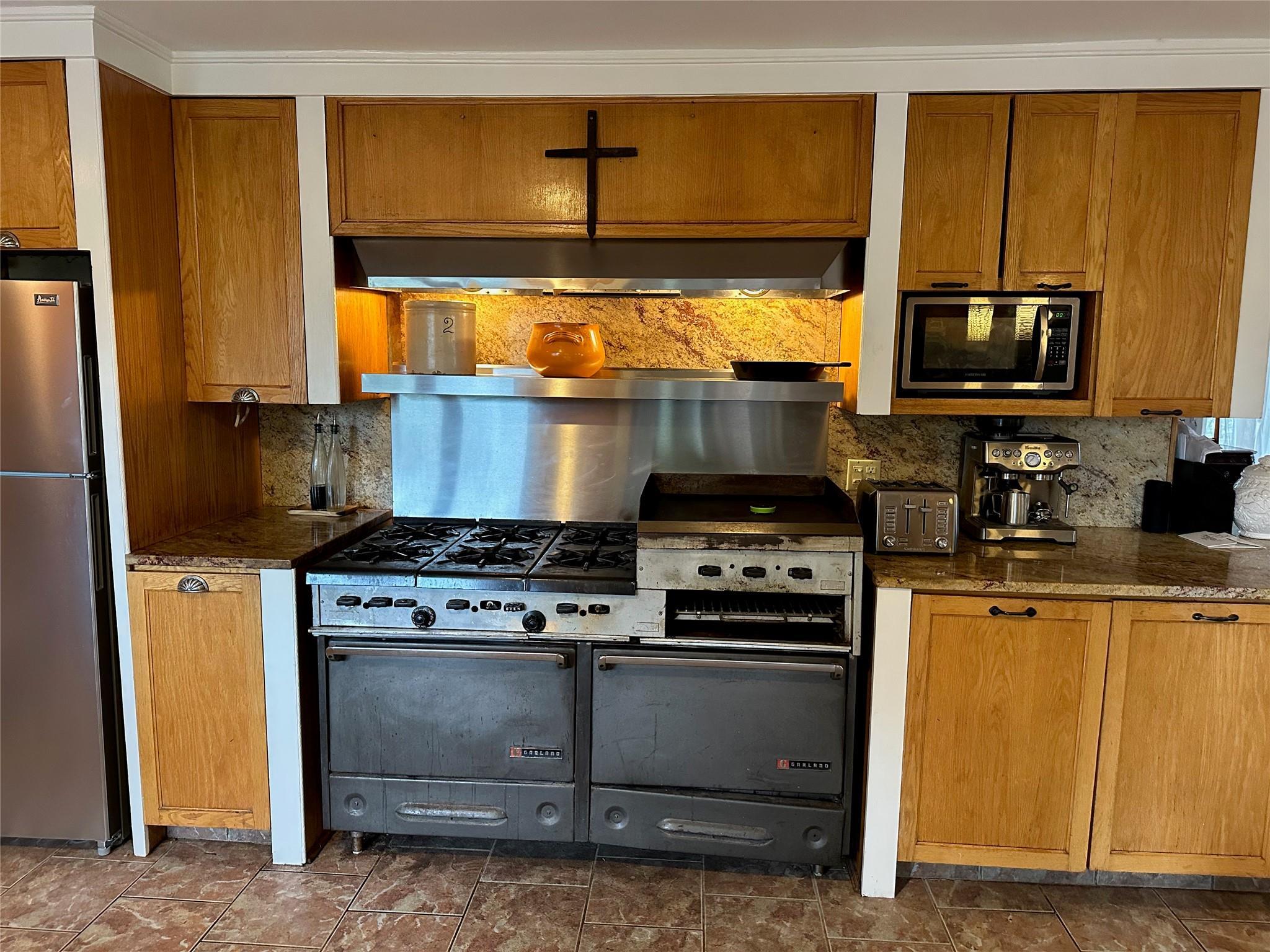 Single Family Coronado  Nassau County, NY 11509, MLS-859011-7