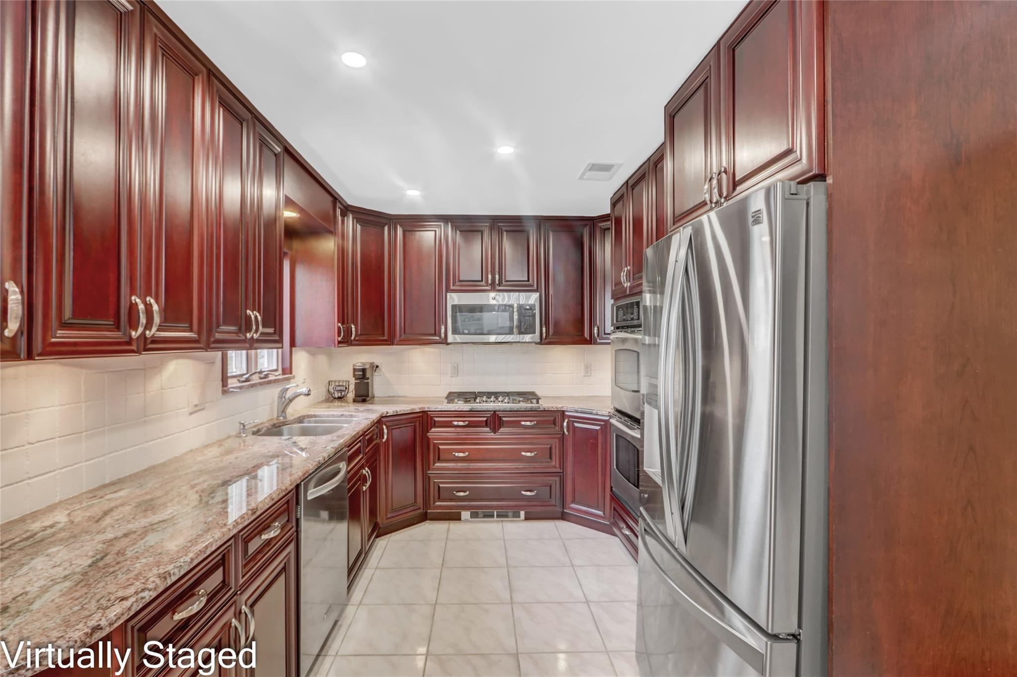 Single Family Greentree  Nassau County, NY 11572, MLS-859015-13