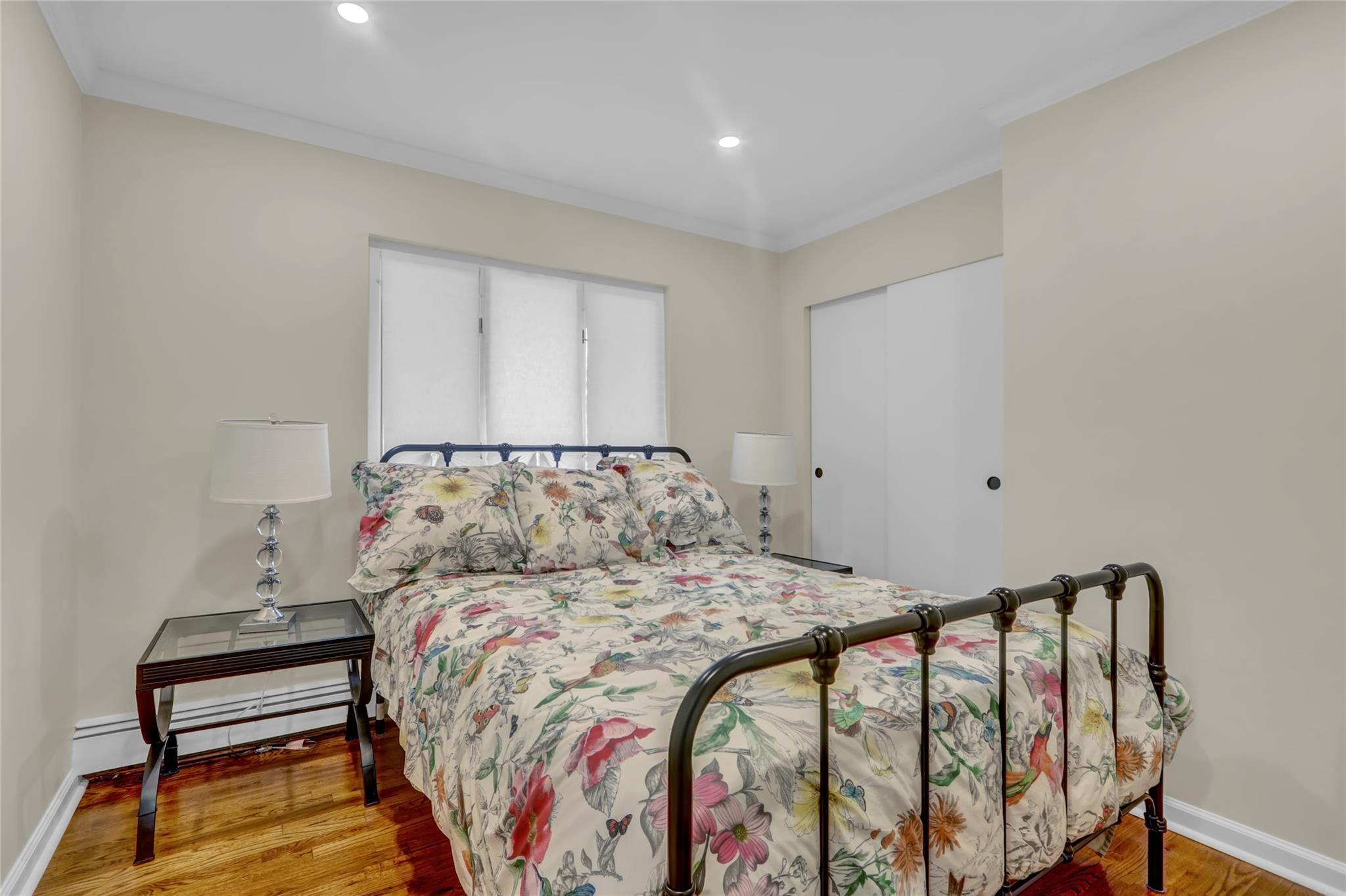 Single Family Greentree  Nassau County, NY 11572, MLS-859015-31