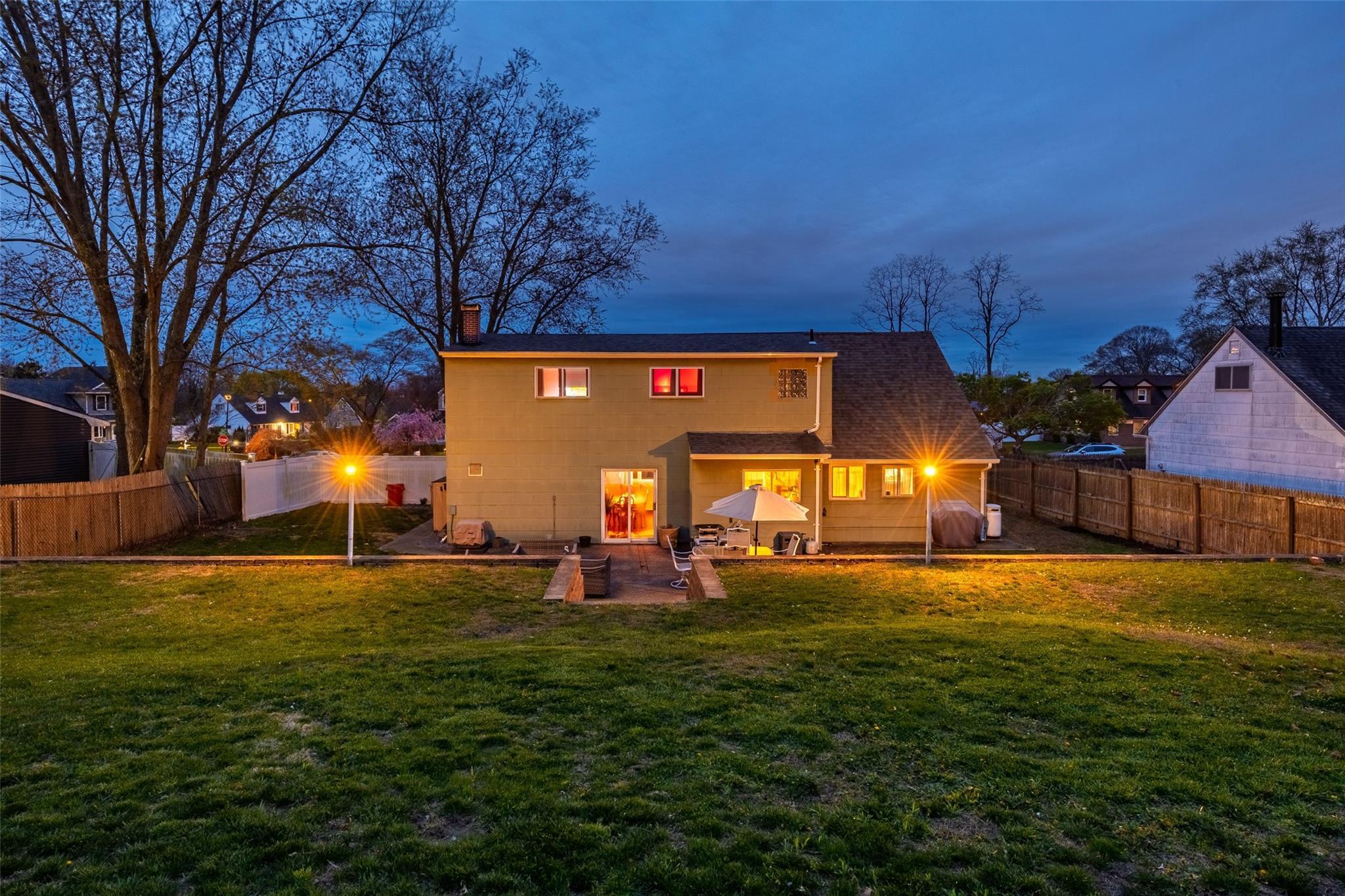 Single Family Oakcrest  Suffolk County, NY 11738, MLS-859025-34