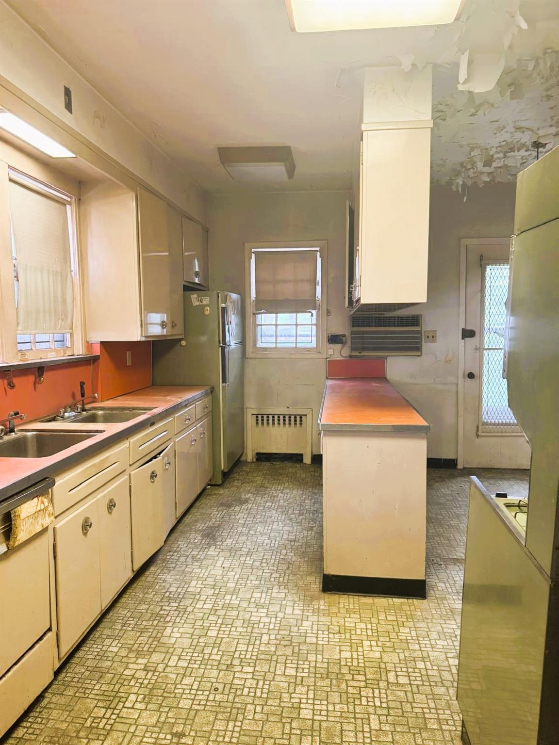 Single Family Park Lane South  Queens, NY 11418, MLS-859026-10