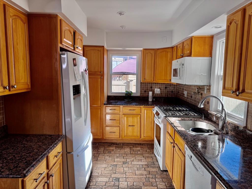Single Family Siems  Nassau County, NY 11710, MLS-859045-11