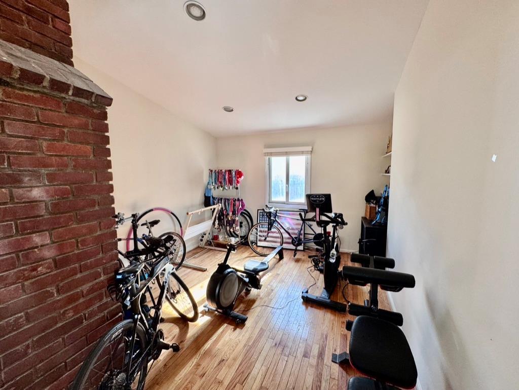 Single Family Siems  Nassau County, NY 11710, MLS-859045-15