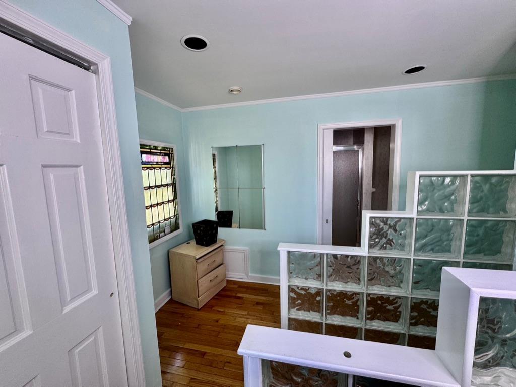 Single Family Siems  Nassau County, NY 11710, MLS-859045-16