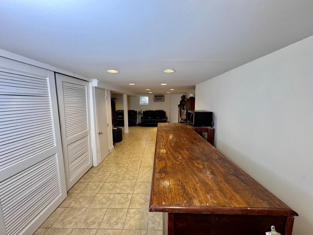 Single Family Siems  Nassau County, NY 11710, MLS-859045-27