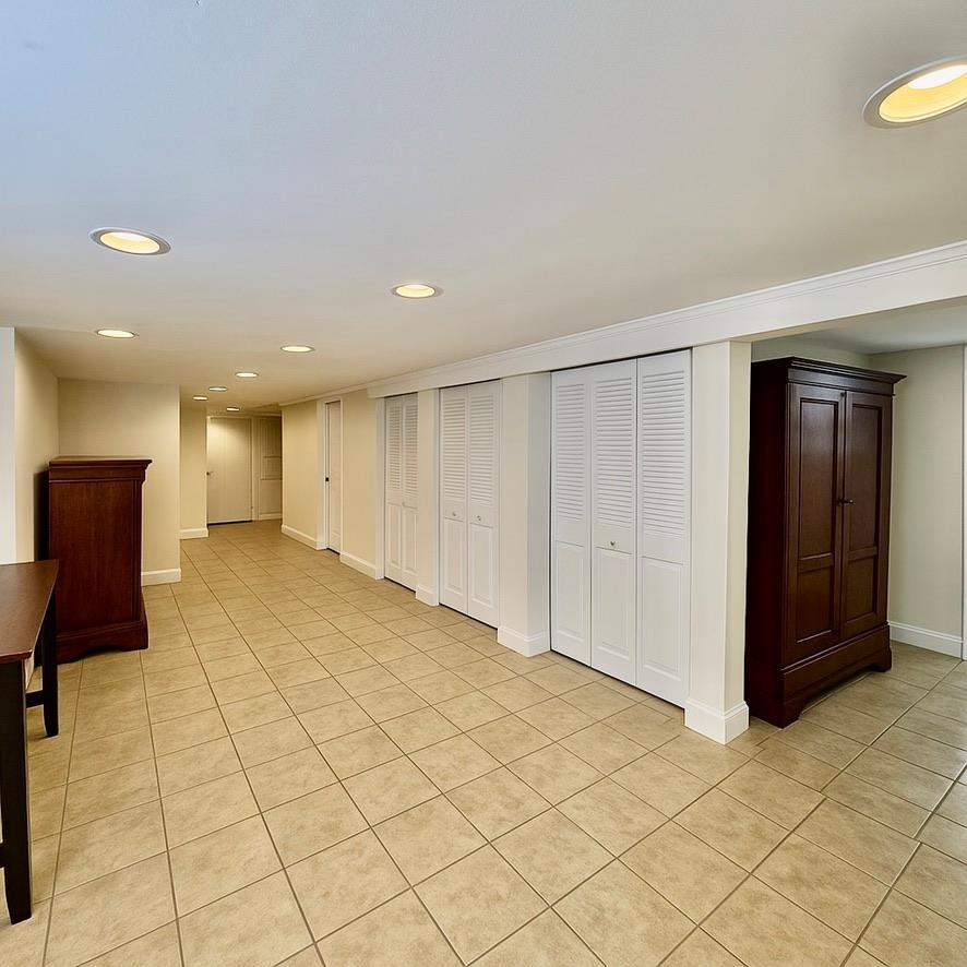 Single Family Siems  Nassau County, NY 11710, MLS-859045-28