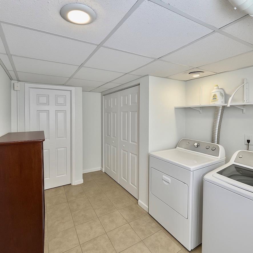 Single Family Siems  Nassau County, NY 11710, MLS-859045-31