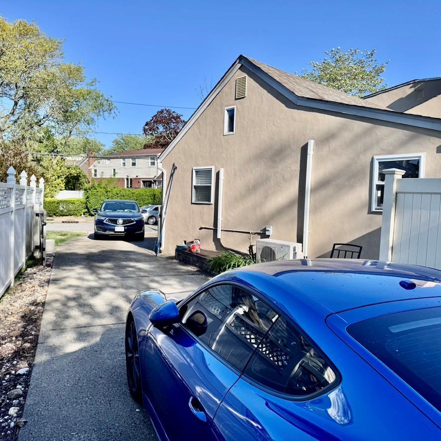 Single Family Siems  Nassau County, NY 11710, MLS-859045-34