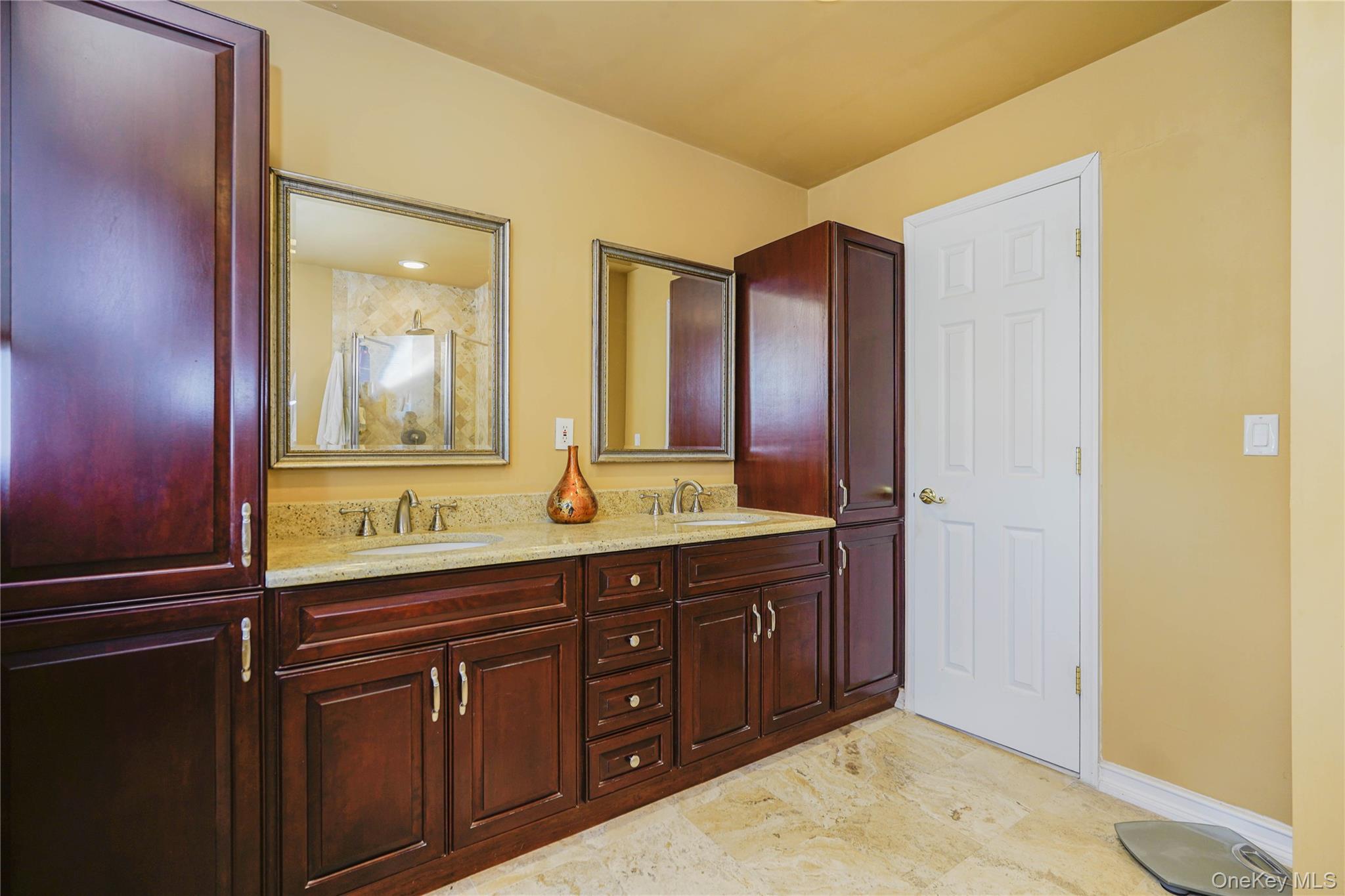 Single Family Spotswood Englishtown Road  Out Of Area, NY 08831, MLS-859054-21