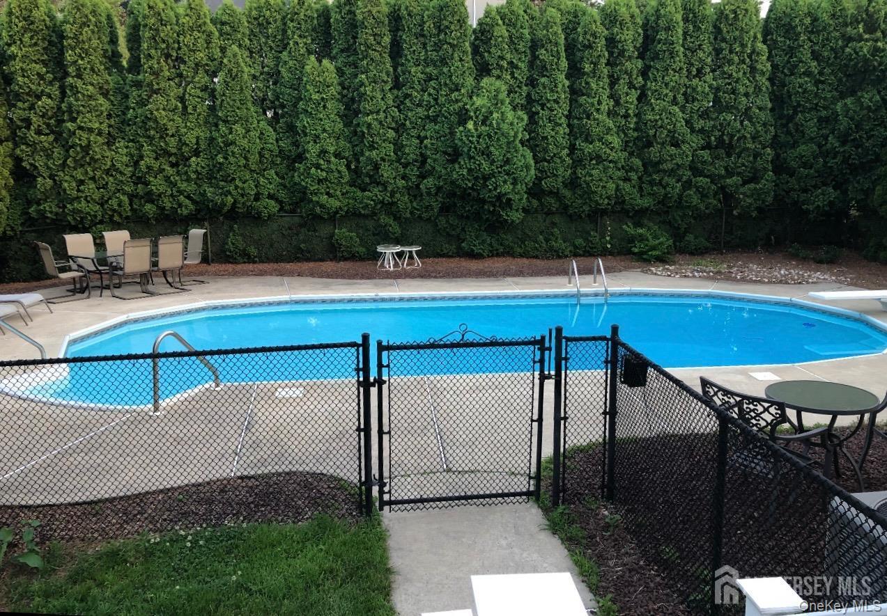 Single Family Spotswood Englishtown Road  Out Of Area, NY 08831, MLS-859054-29