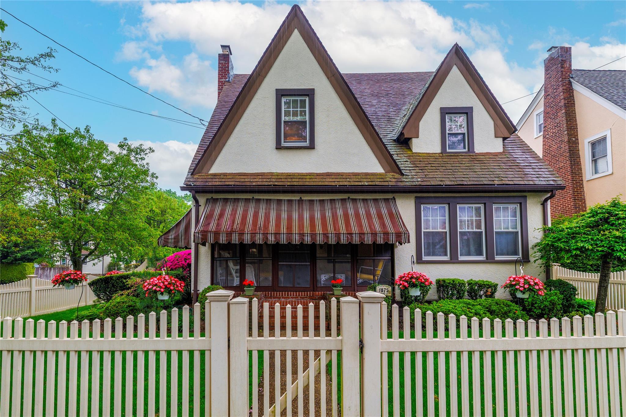 Single Family Harte  Nassau County, NY 11510, MLS-859093-3
