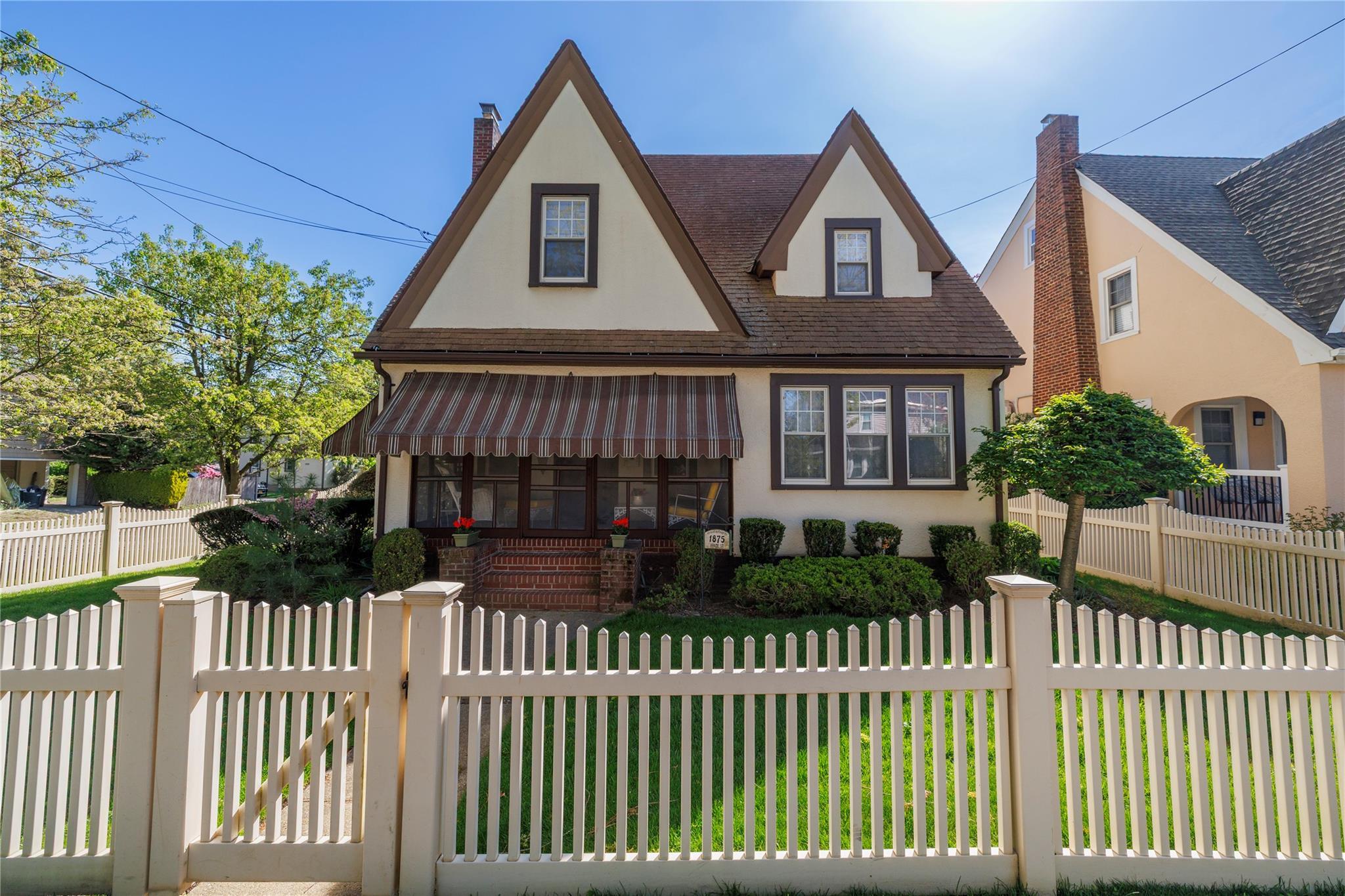 Single Family Harte  Nassau County, NY 11510, MLS-859093-4