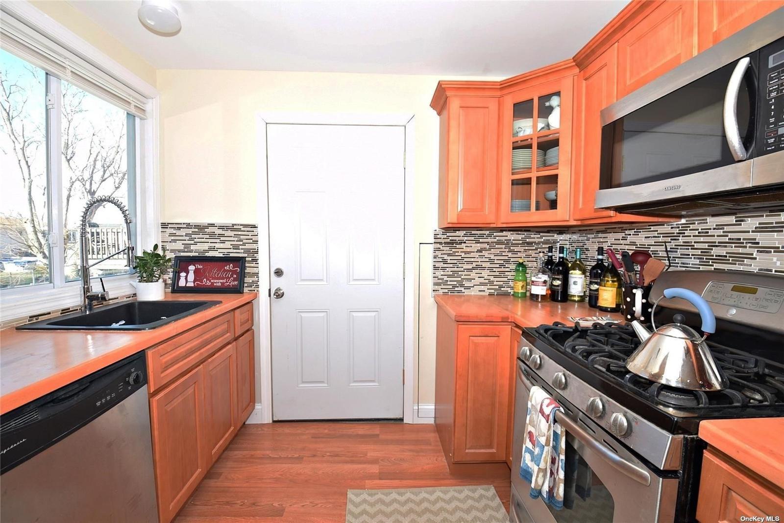 Single Family Colony Drive  Nassau County, NY 11510, MLS-859095-23