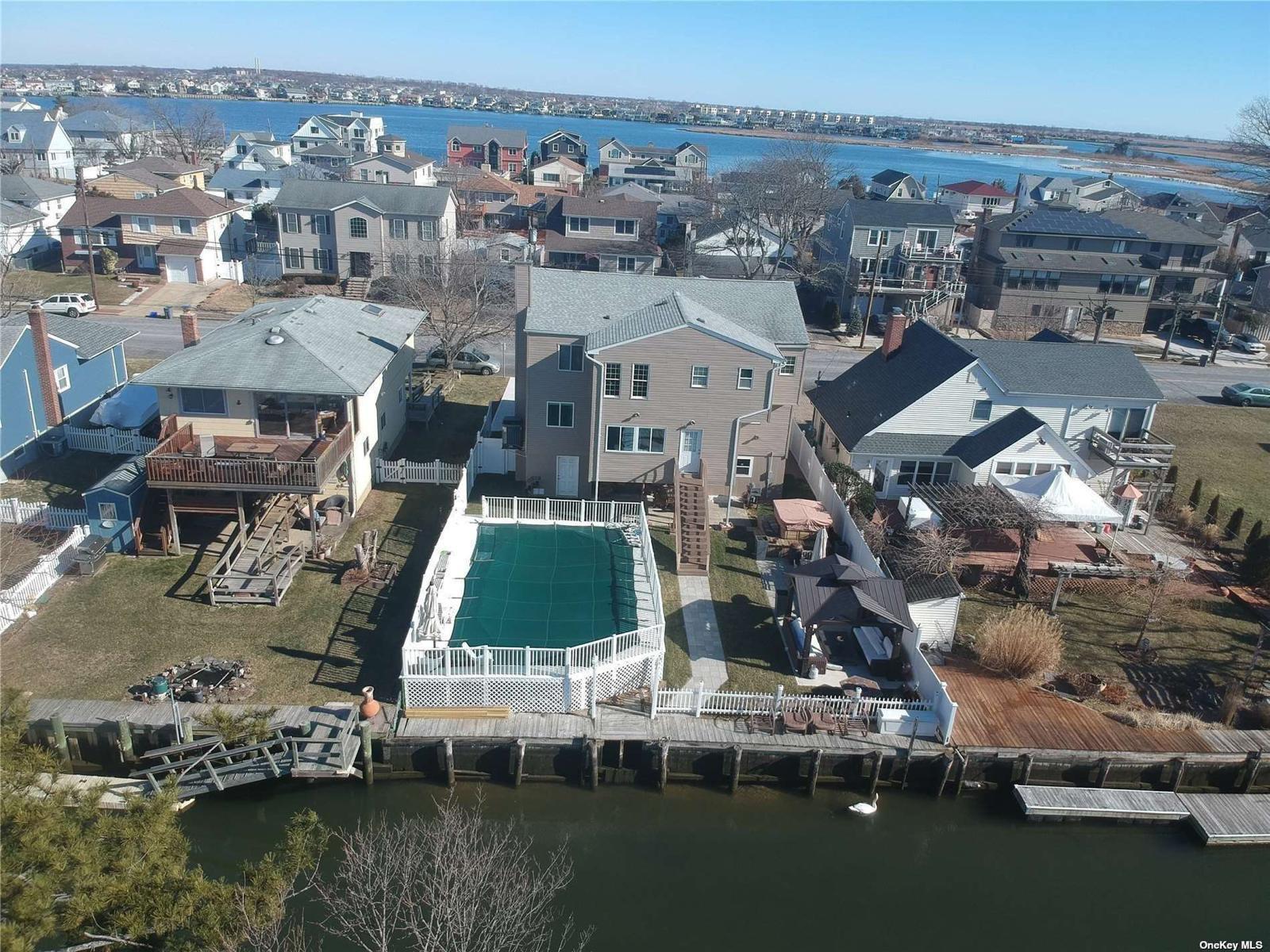 Single Family Colony Drive  Nassau County, NY 11510, MLS-859095-26