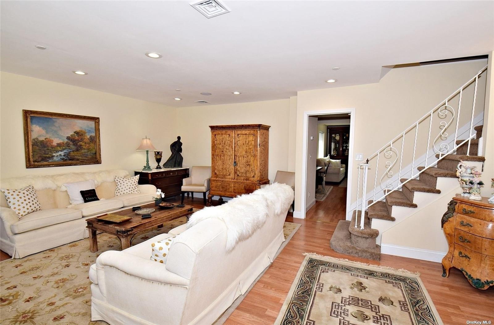 Single Family Colony Drive  Nassau County, NY 11510, MLS-859095-31