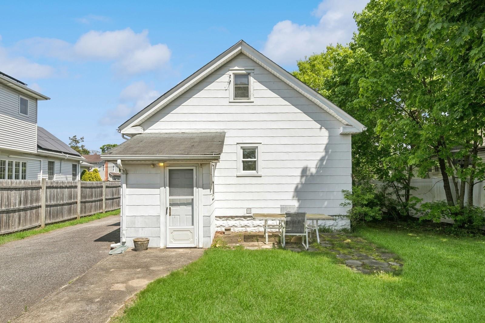 Single Family Falcon  Suffolk County, NY 11772, MLS-859154-18