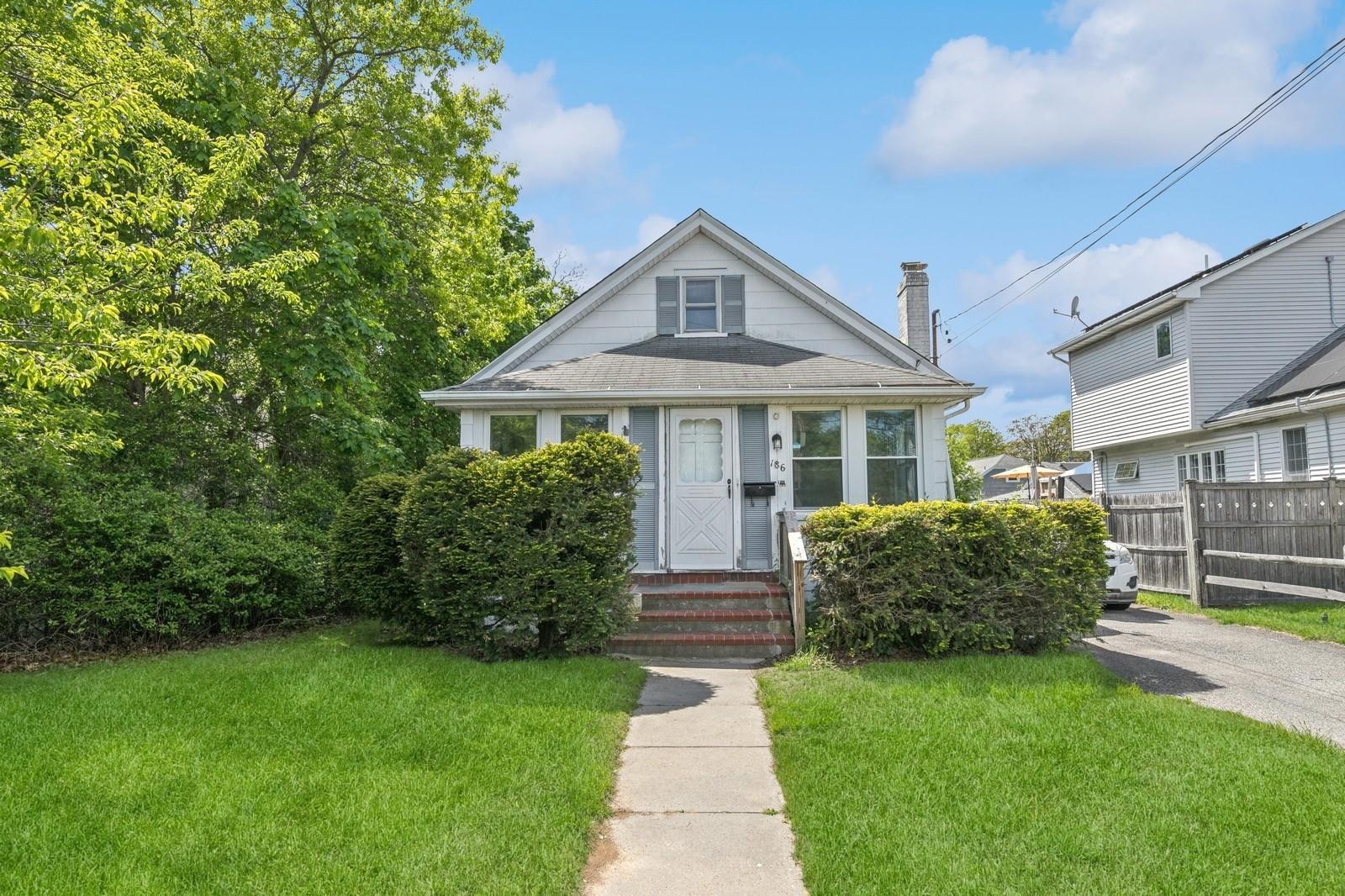 Single Family Falcon  Suffolk County, NY 11772, MLS-859154-2