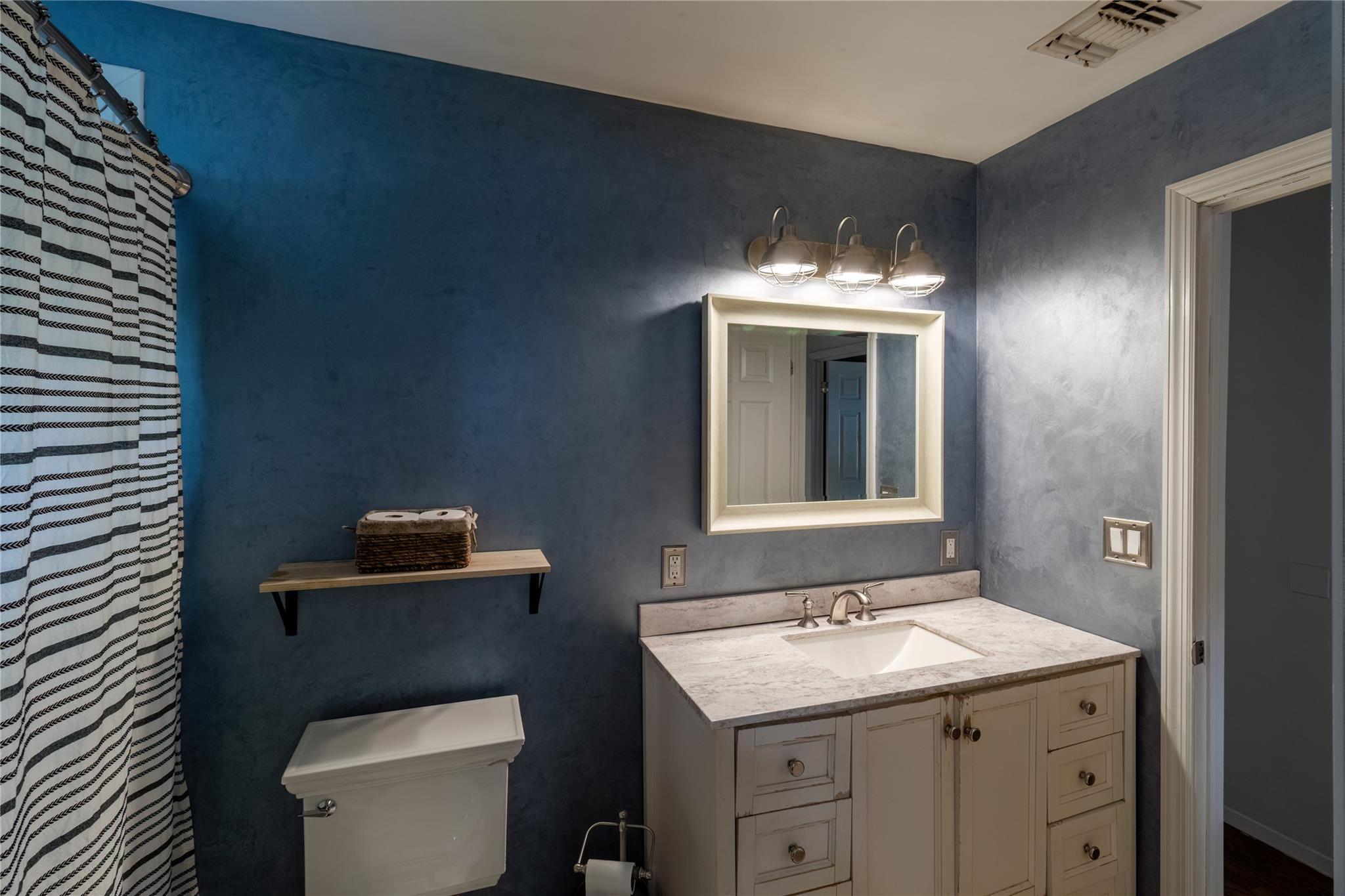 Single Family Sea Cliff  Suffolk County, NY 11789, MLS-859160-14