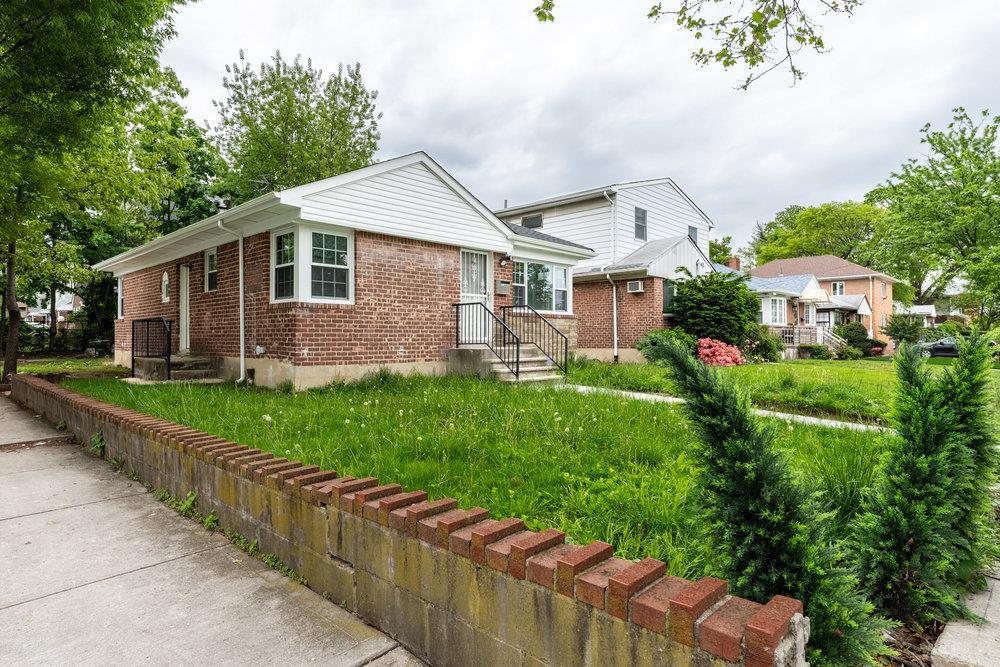 Single Family 69  Queens, NY 11366, MLS-859167-2