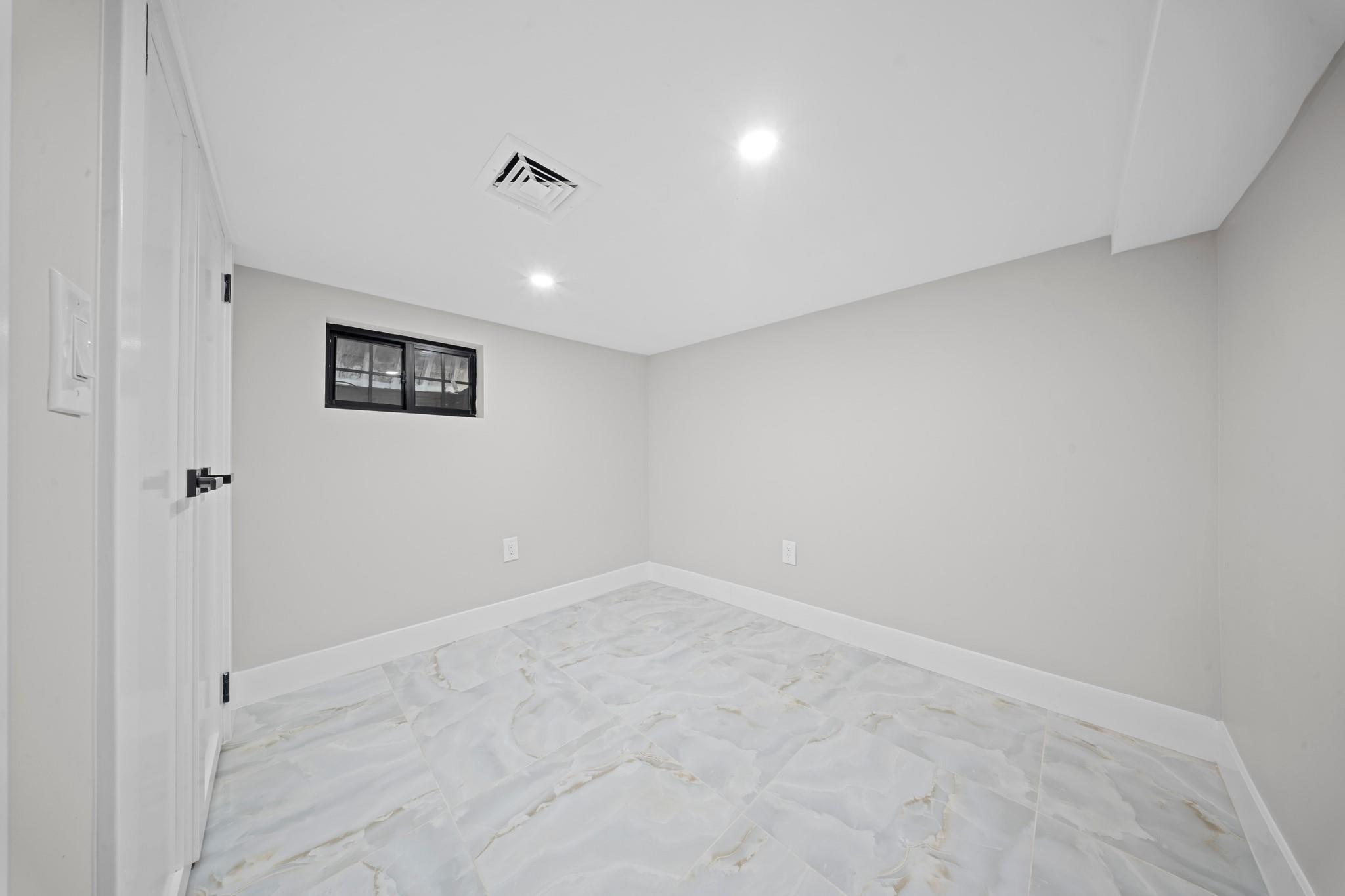 Single Family 201st  Queens, NY 11423, MLS-859199-17