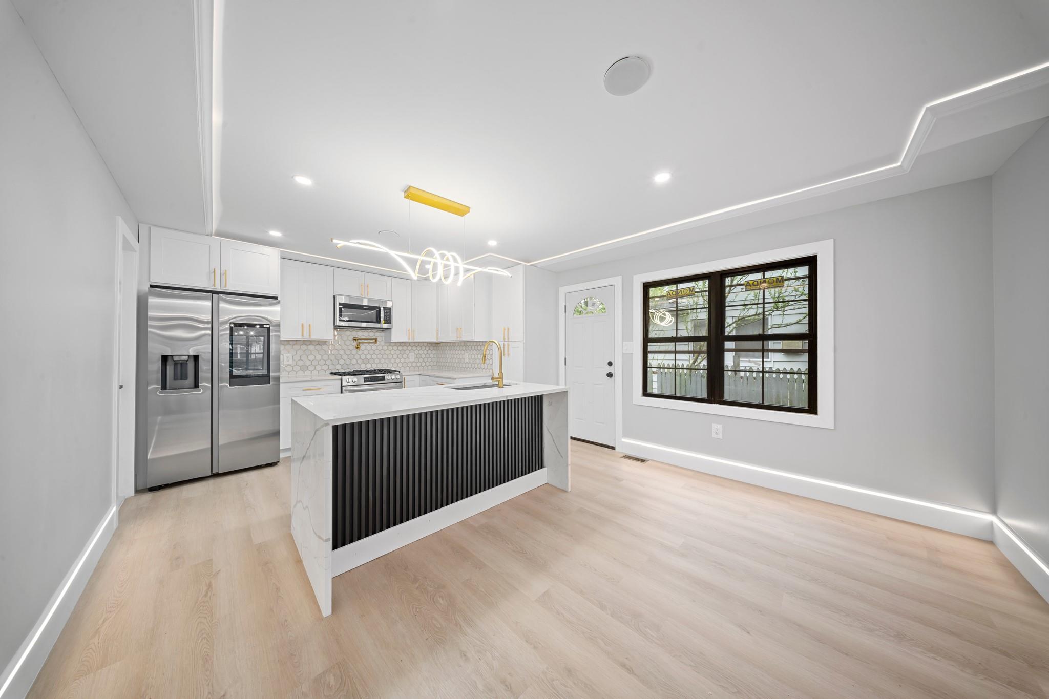 Single Family 201st  Queens, NY 11423, MLS-859199-6