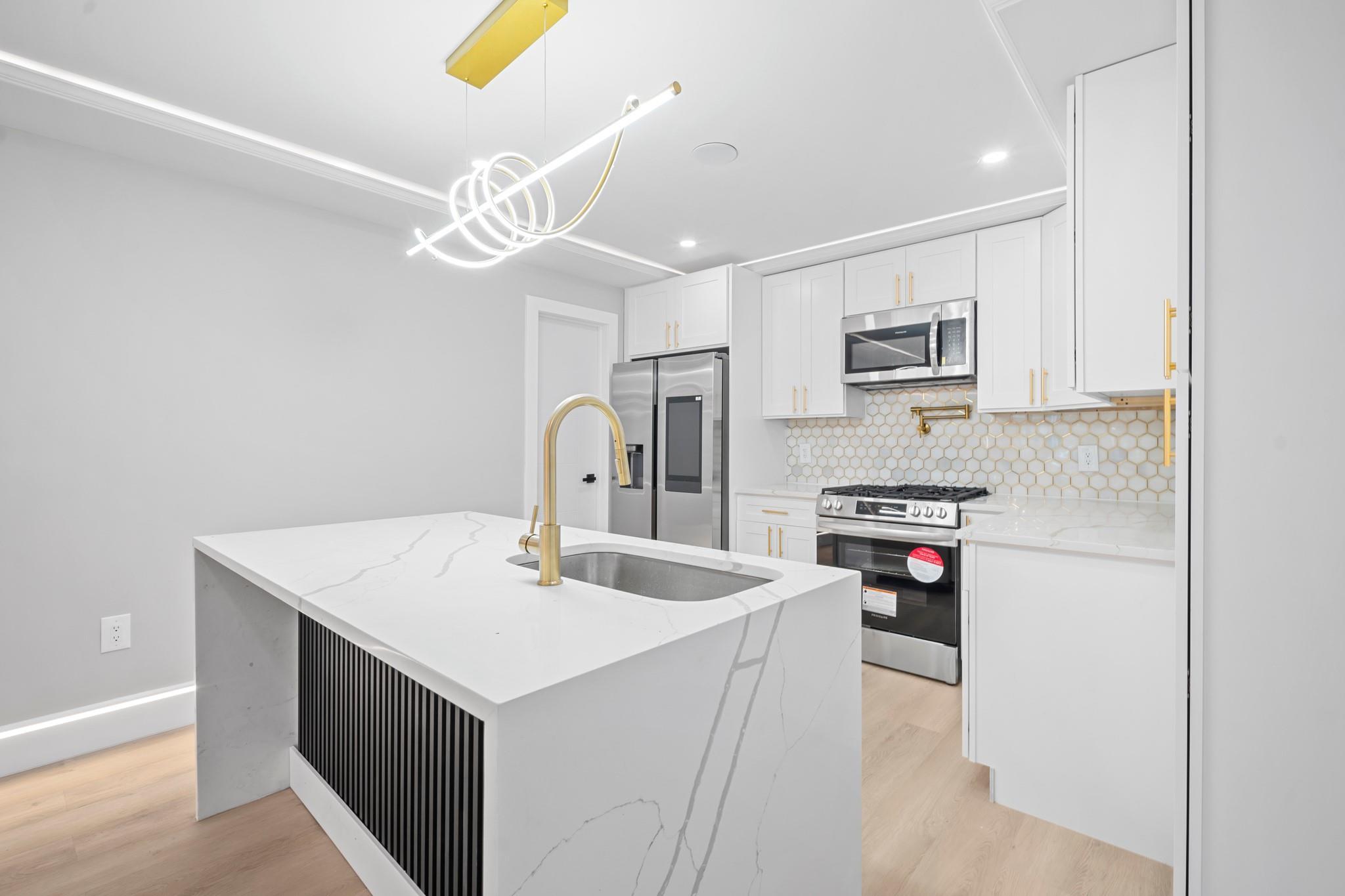 Single Family 201st  Queens, NY 11423, MLS-859199-7