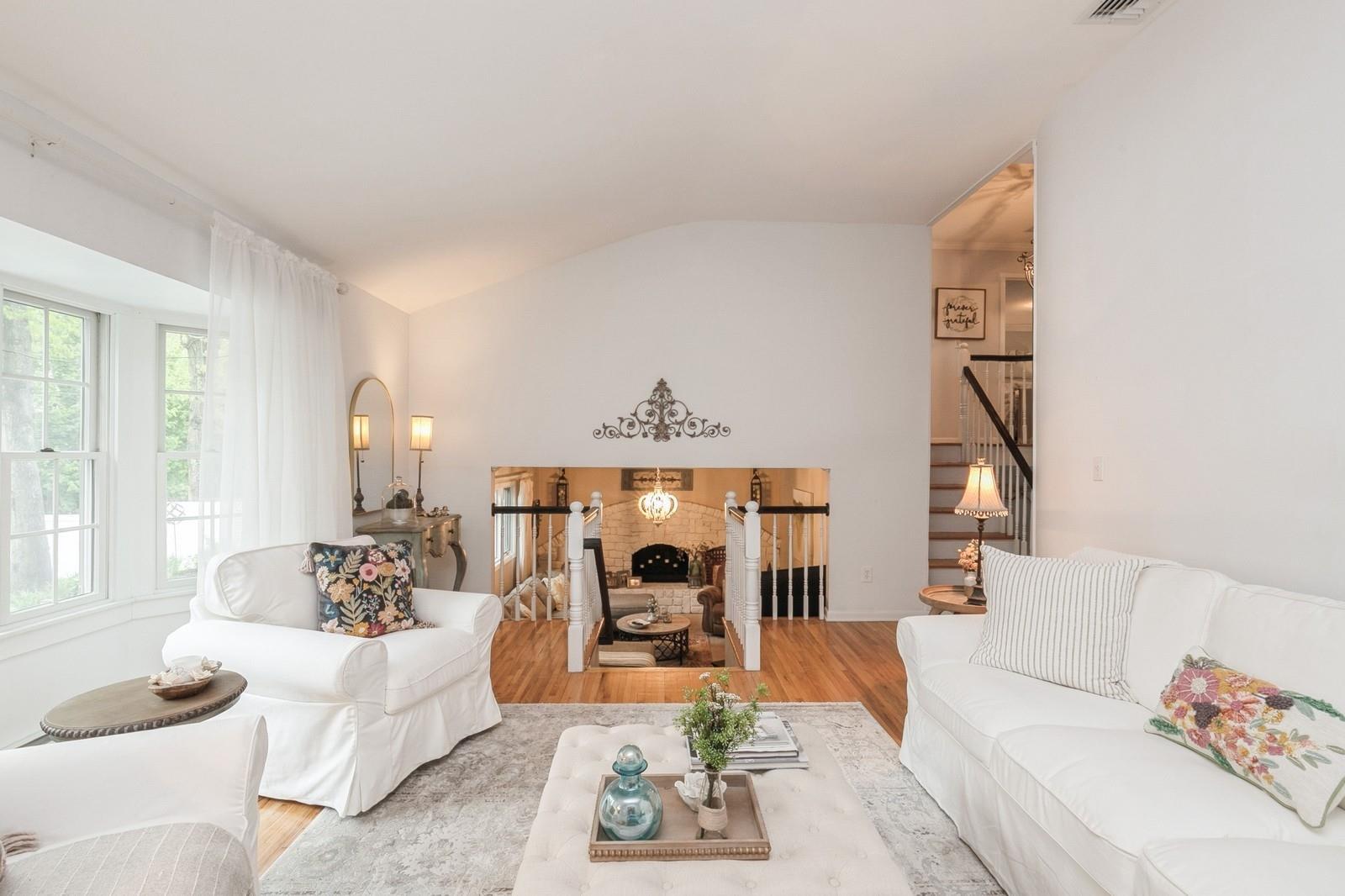 Single Family Dover Hill  Suffolk County, NY 11767, MLS-859205-23