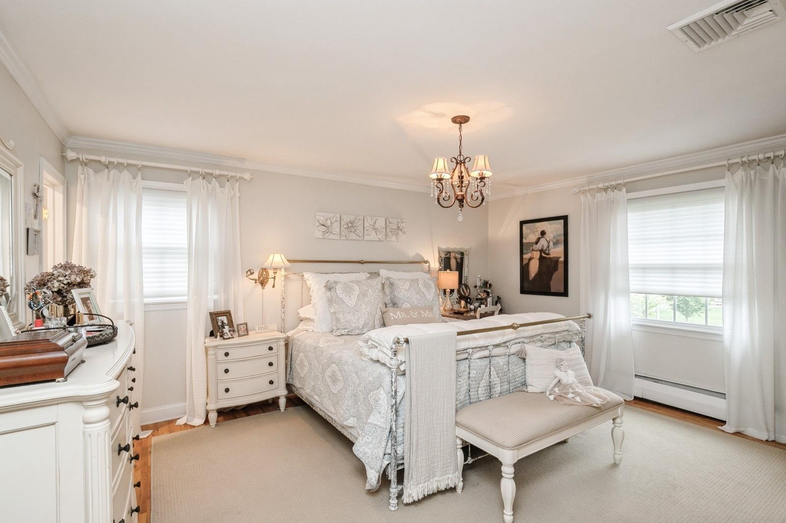 Single Family Dover Hill  Suffolk County, NY 11767, MLS-859205-25