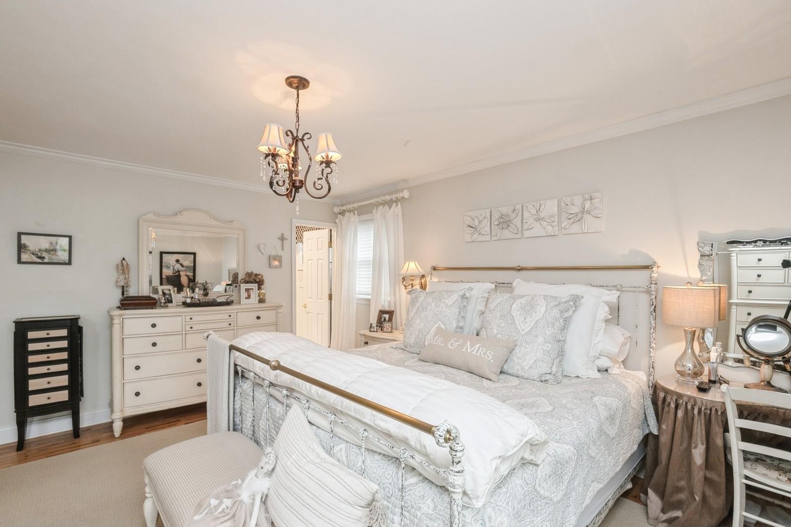 Single Family Dover Hill  Suffolk County, NY 11767, MLS-859205-27