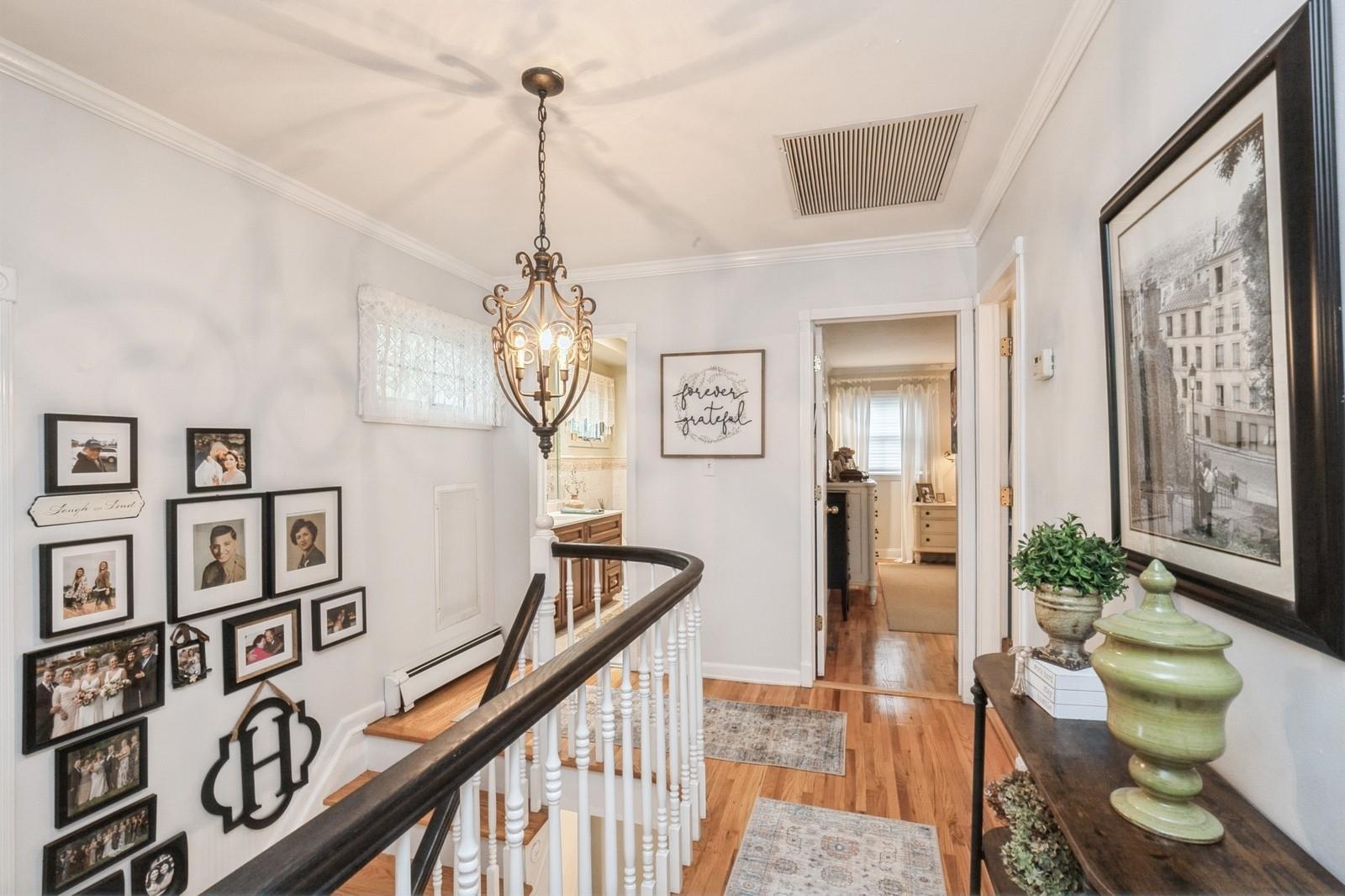 Single Family Dover Hill  Suffolk County, NY 11767, MLS-859205-32
