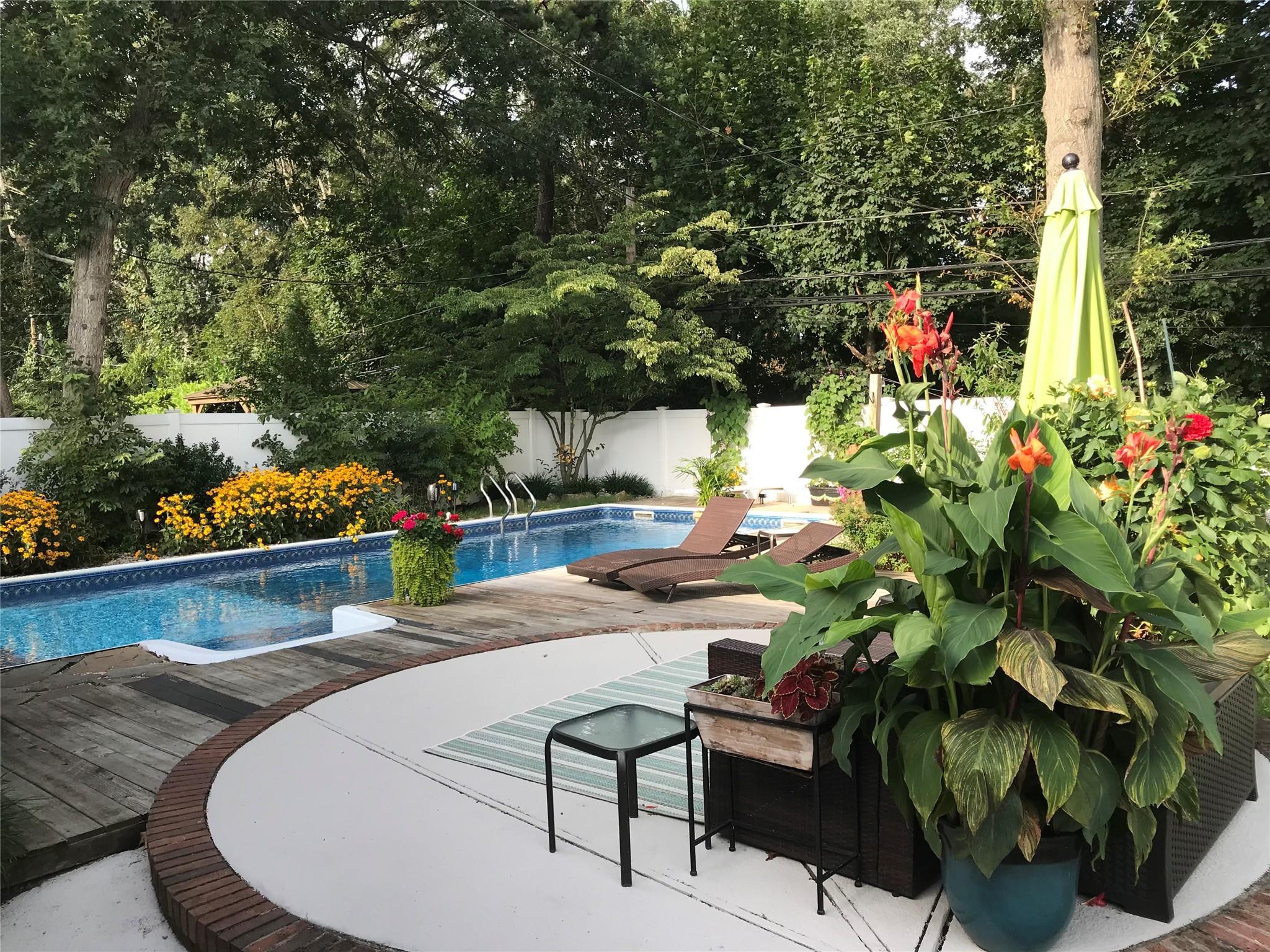 Single Family Dover Hill  Suffolk County, NY 11767, MLS-859205-34