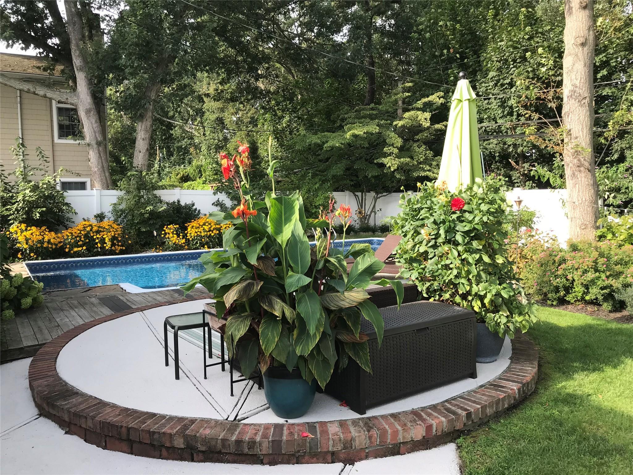 Single Family Dover Hill  Suffolk County, NY 11767, MLS-859205-39