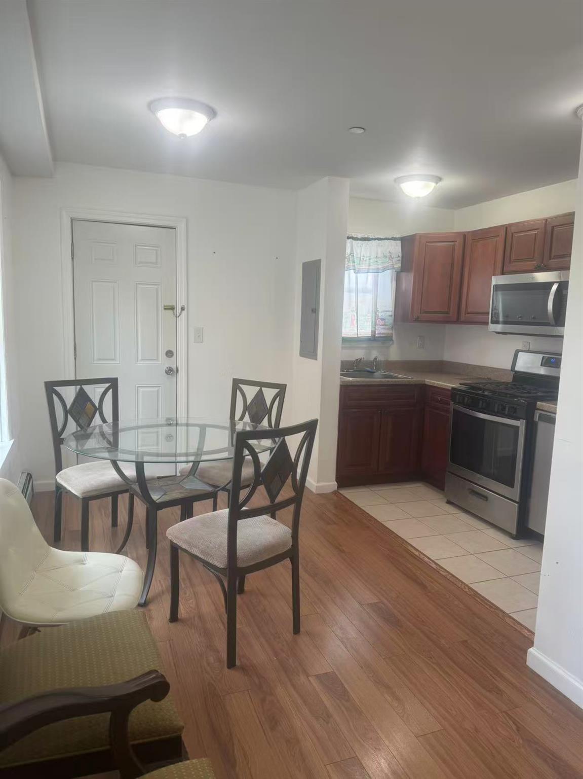 Single Family Mesereau  Brooklyn, NY 11235, MLS-859212-4