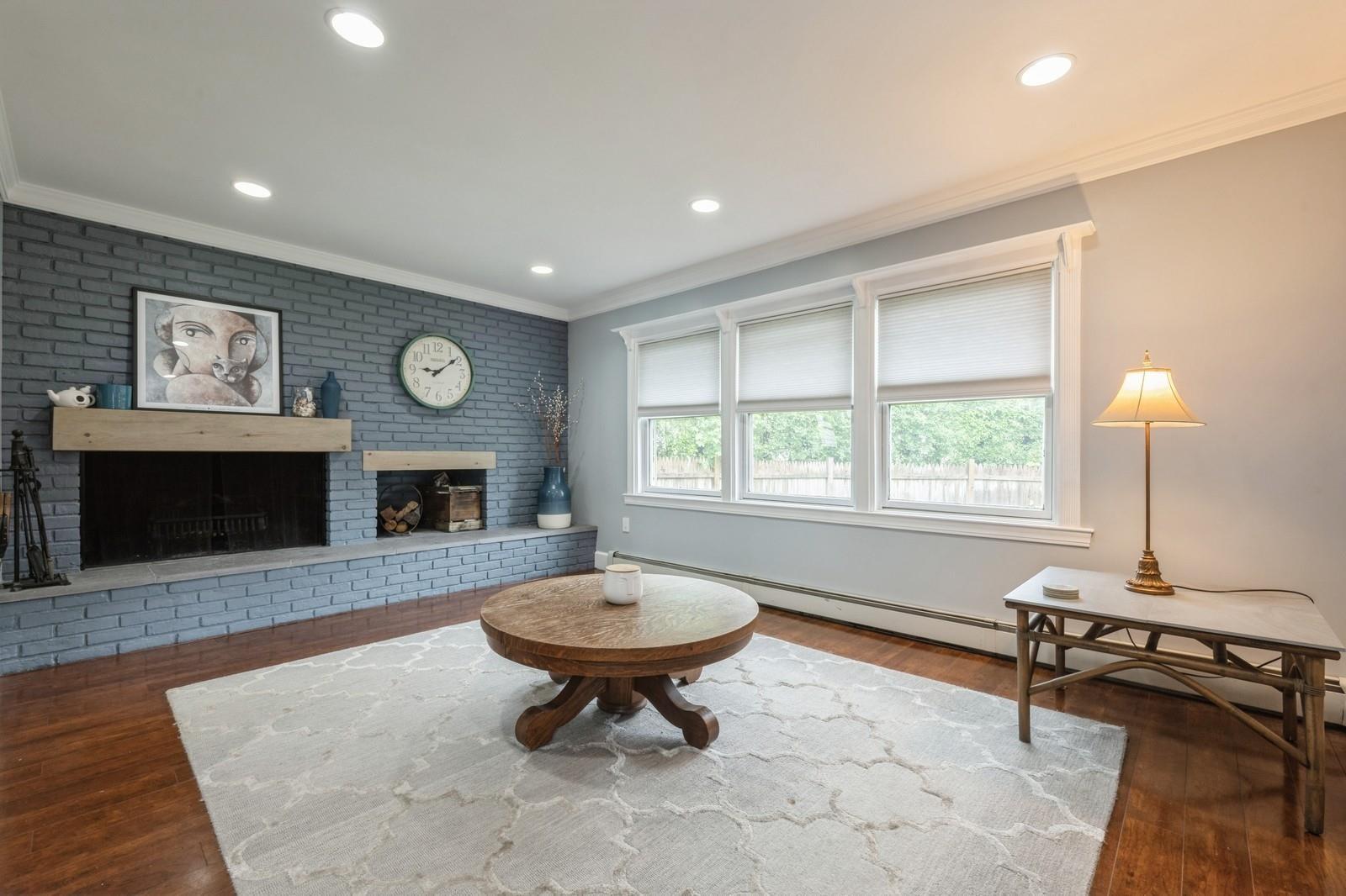 Single Family Barrett  Nassau County, NY 11758, MLS-859217-12