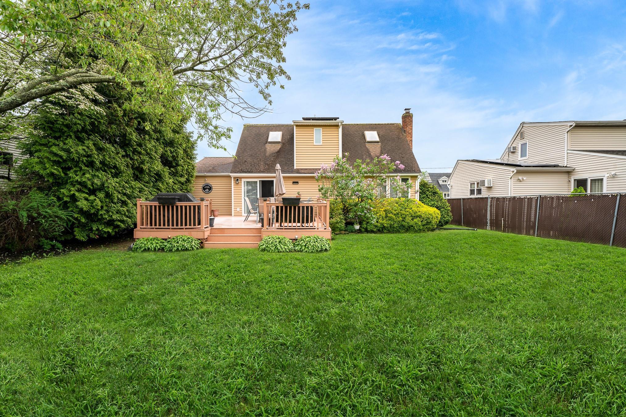 Single Family Nims  Suffolk County, NY 11704, MLS-859221-4