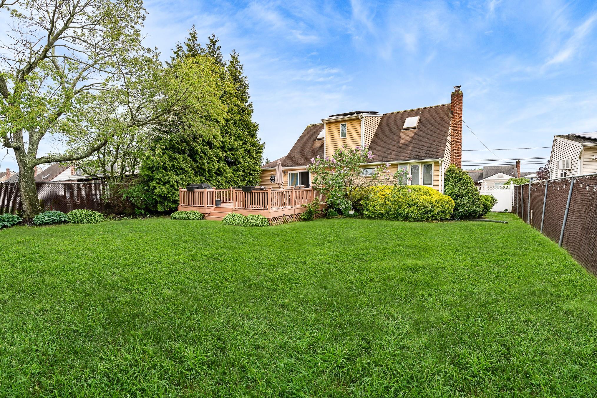 Single Family Nims  Suffolk County, NY 11704, MLS-859221-5