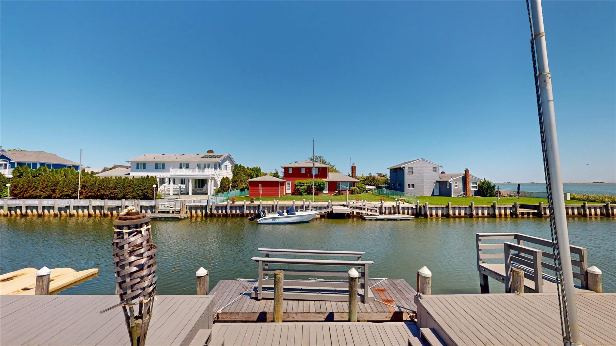Single Family Whiting  Suffolk County, NY 11942, MLS-859227-32