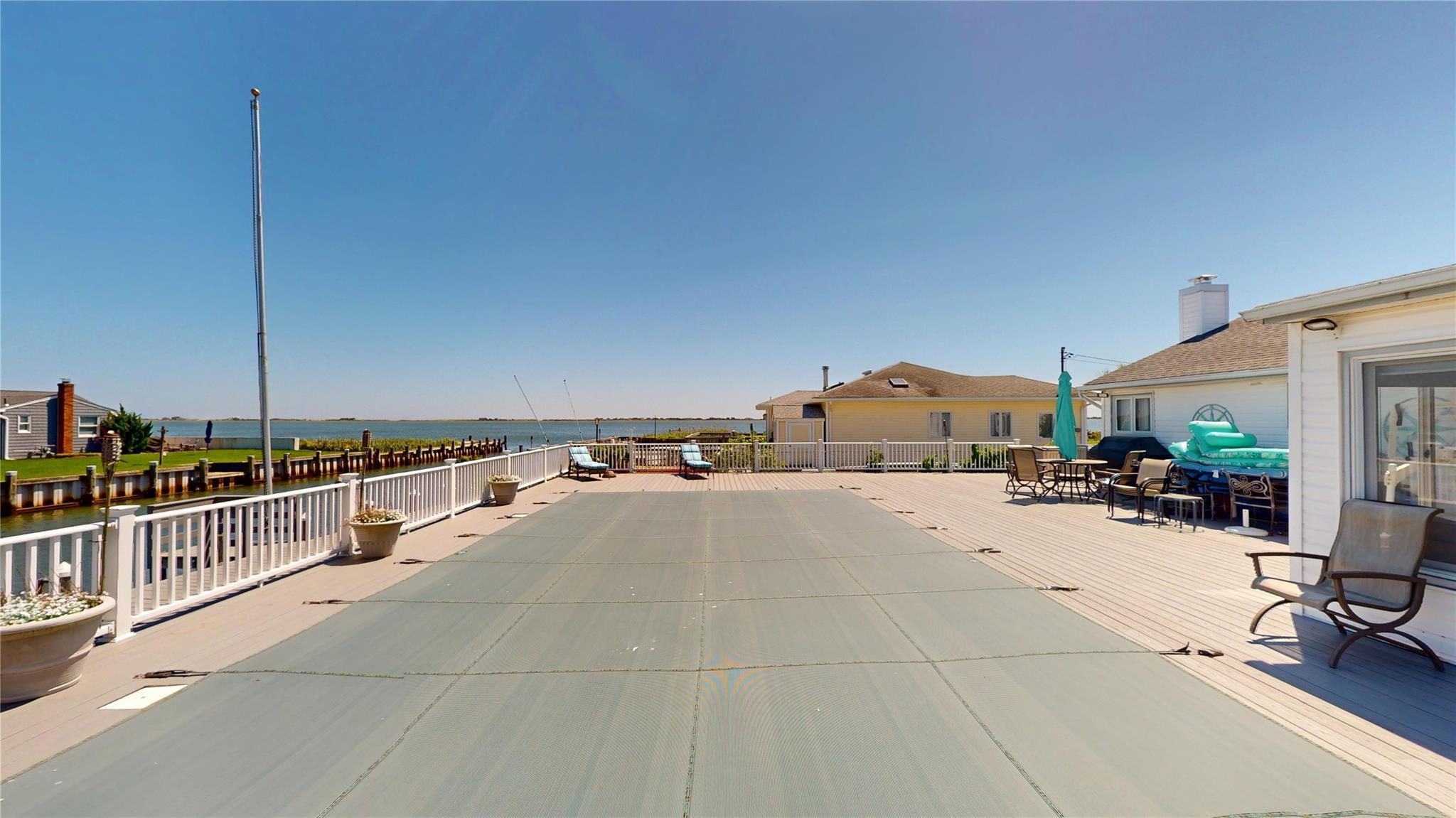 Single Family Whiting  Suffolk County, NY 11942, MLS-859227-34