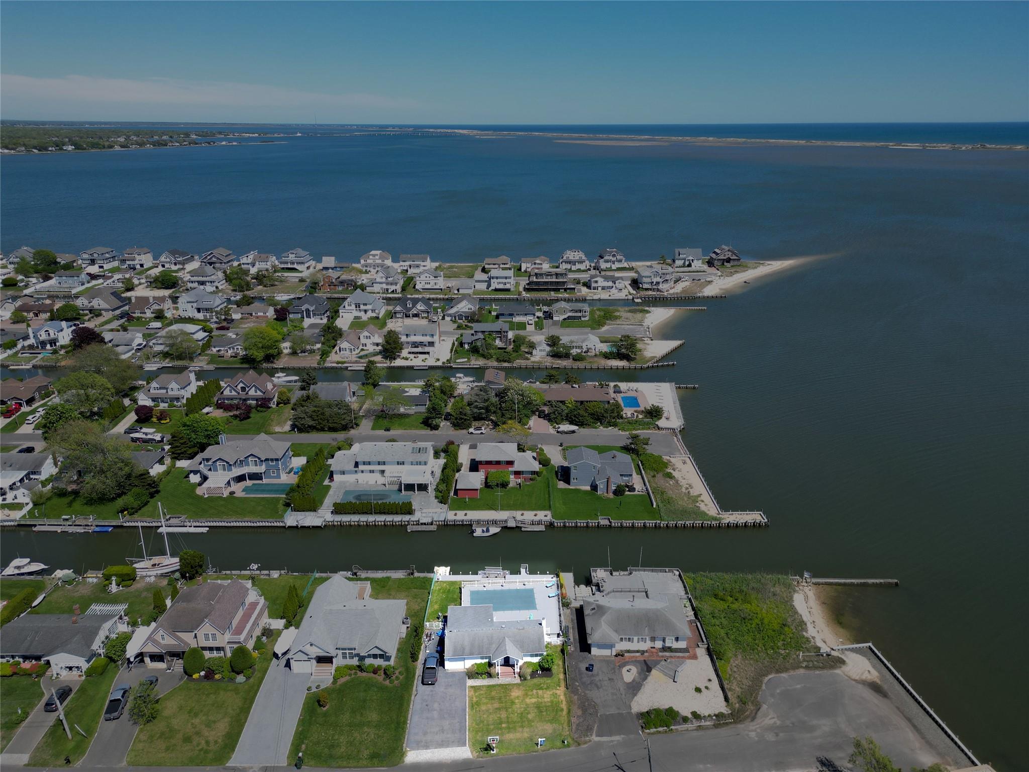 Single Family Whiting  Suffolk County, NY 11942, MLS-859227-4