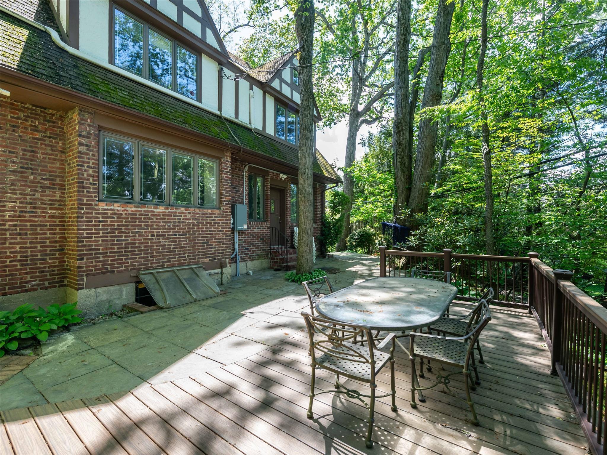 Single Family Longview  Nassau County, NY 11050, MLS-859249-31