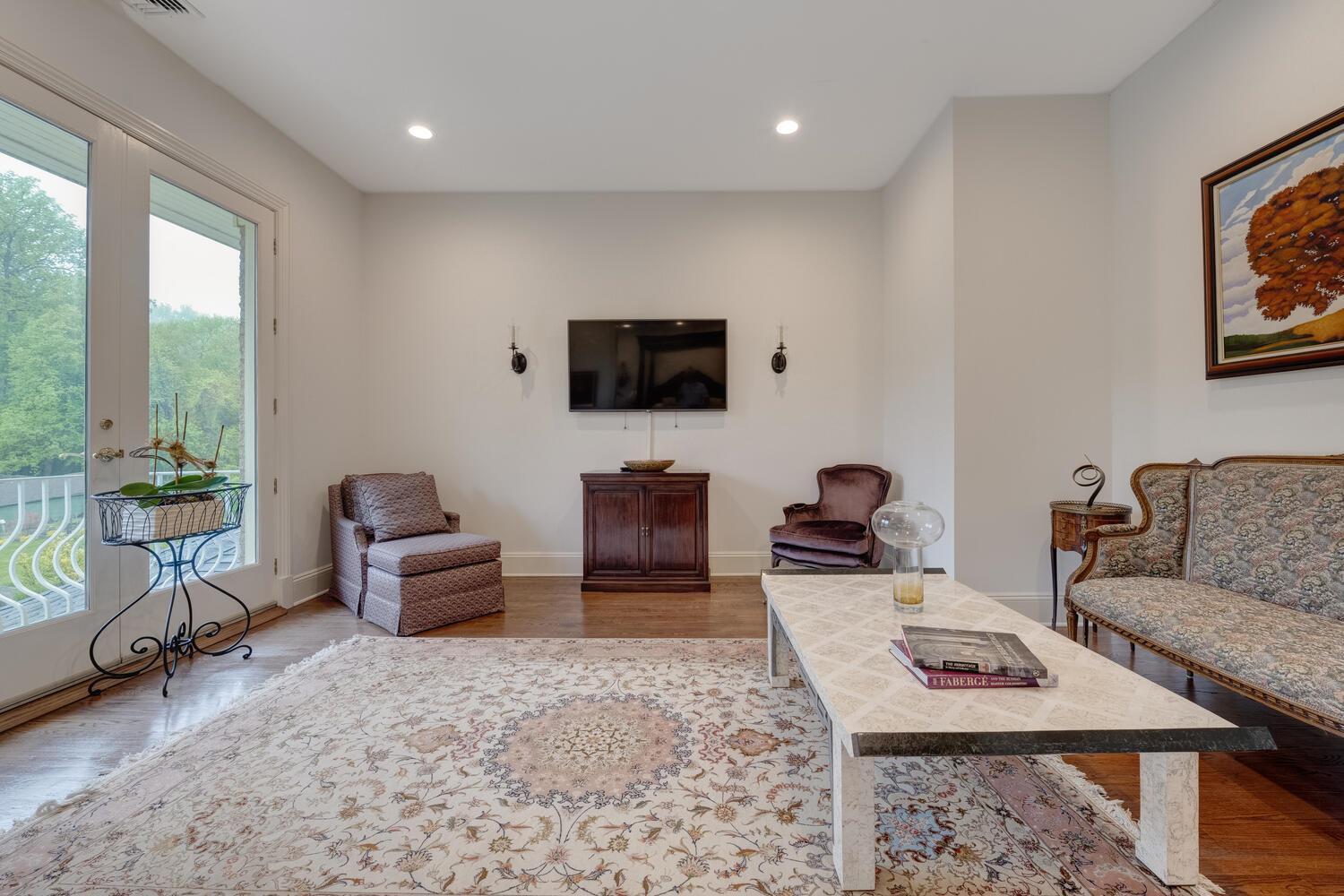 Single Family Old Tappen  Nassau County, NY 11560, MLS-859253-17