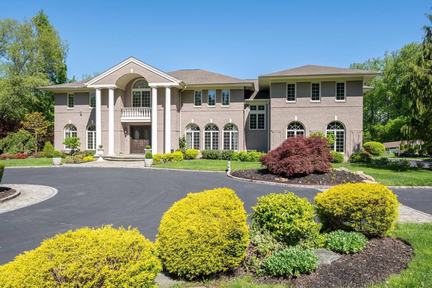 Single Family Old Tappen  Nassau County, NY 11560, MLS-859253-2