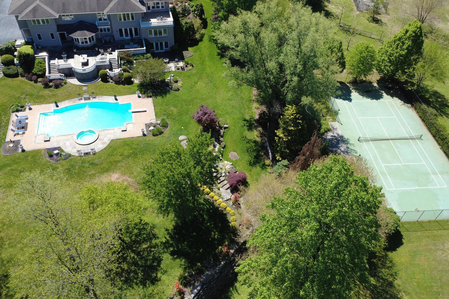 Single Family Old Tappen  Nassau County, NY 11560, MLS-859253-33
