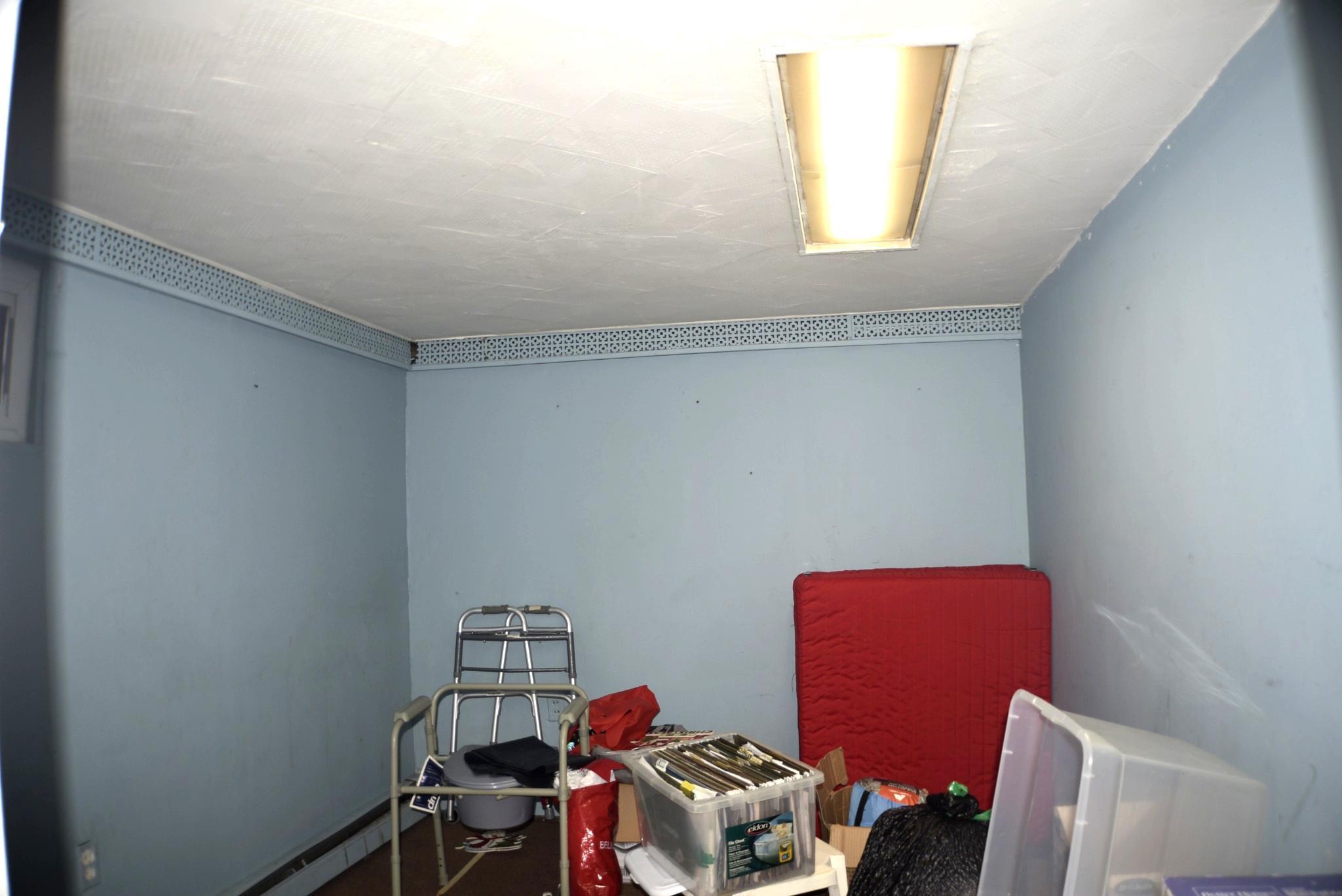 Single Family Huxley  Queens, NY 11422, MLS-859296-12