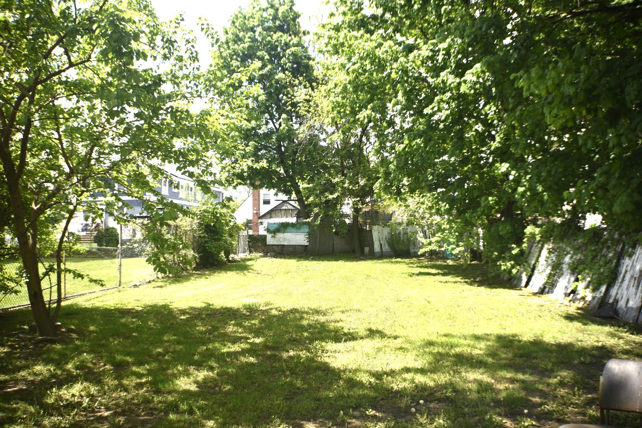 Single Family Huxley  Queens, NY 11422, MLS-859296-4