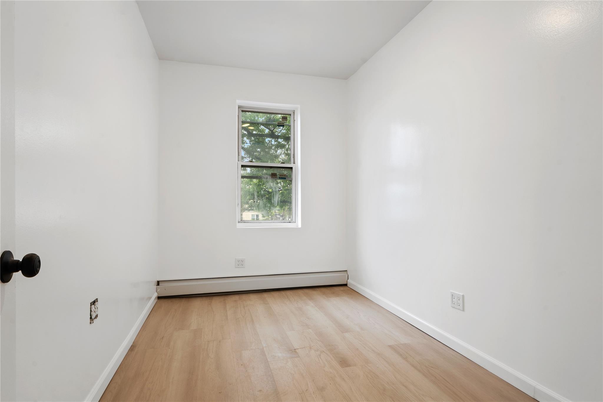 Single Family Merrick  Queens, NY 11434, MLS-859300-22