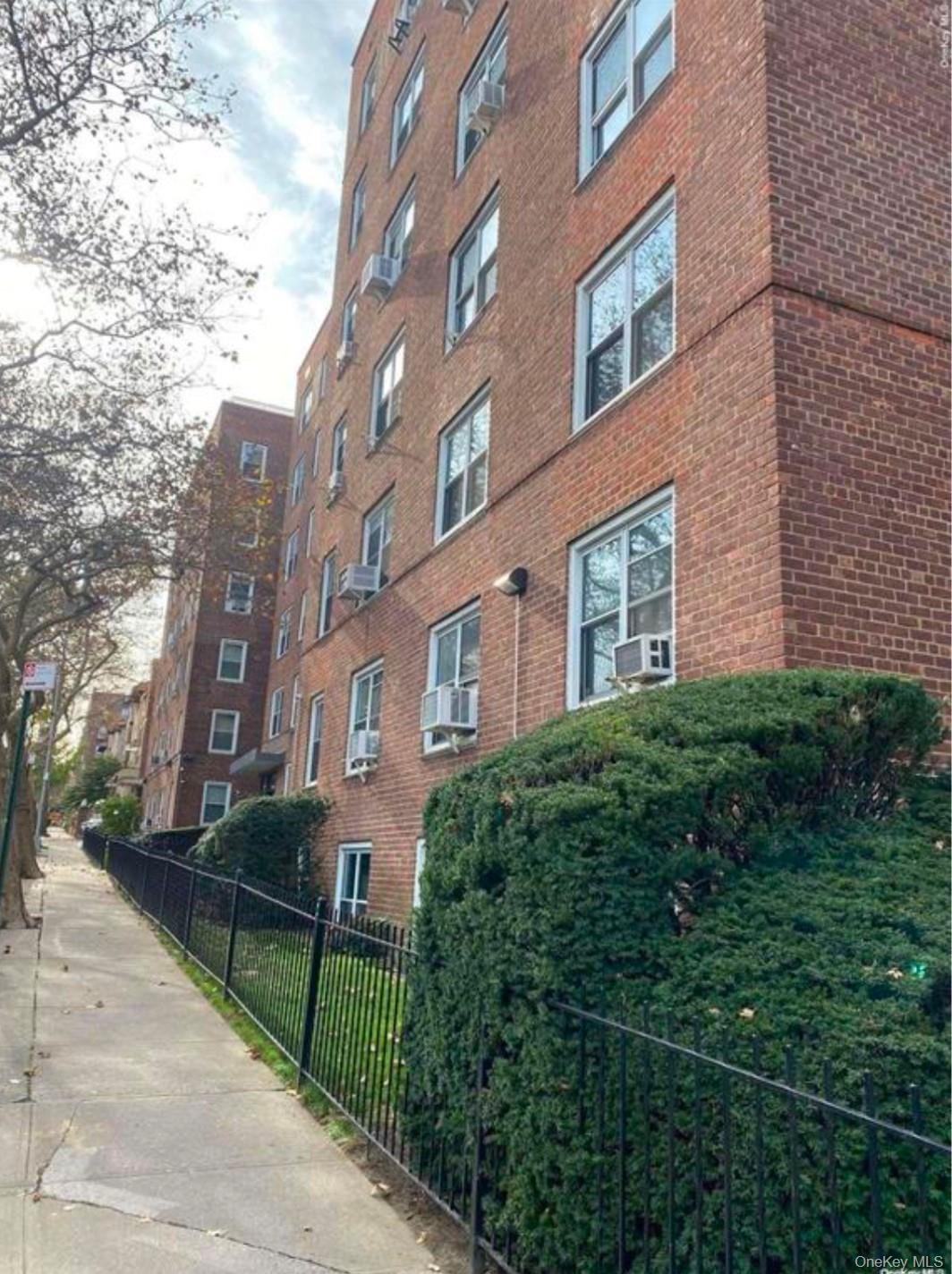 Coop 75th  Queens, NY 11372, MLS-859301-17